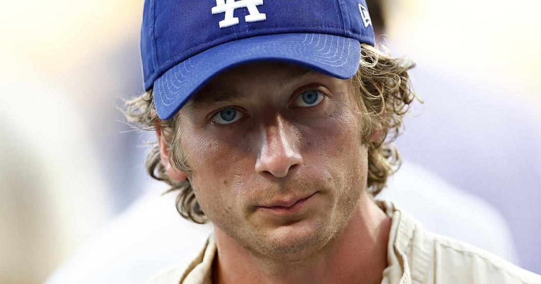 jeremy-allen-white.jpg