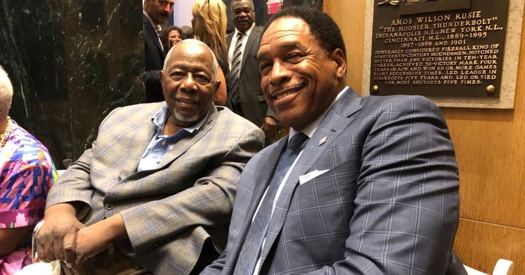 dave-winfield-hank-aaron.jpg