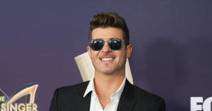 Robin Thicke Backs out of Major Tour Because of ‘The Masked Singer’