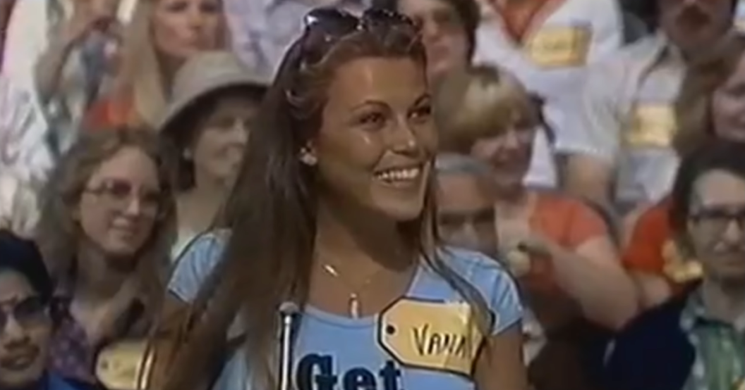 vanna-white-price-is-right.png