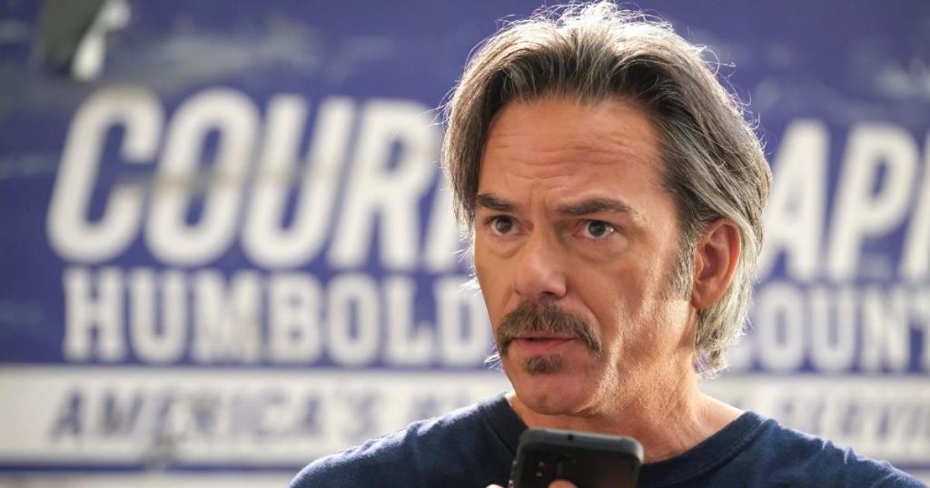 Billy Burke Had a Major 'Twilight' Role Before Joining 'Fire Country' - PopCulture.com