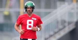 Aaron Rodgers Makes Decision on Whether He’ll Return to Jets This Season