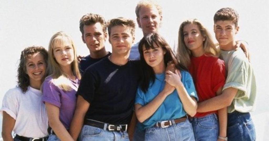 90210-cast-getty-images-20051989-resize.jpg