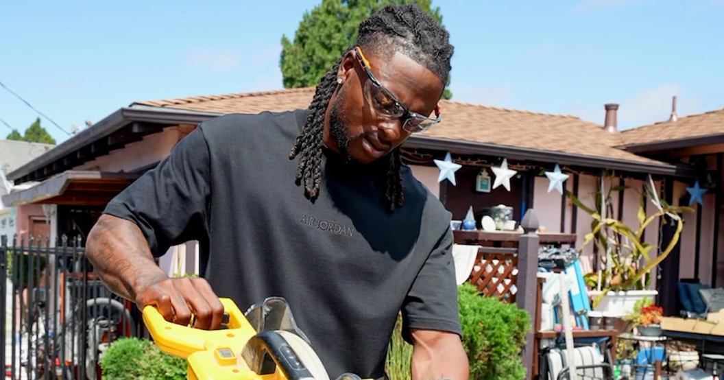 cbs-secret-celebrity-renovation-davante-adams.jpg