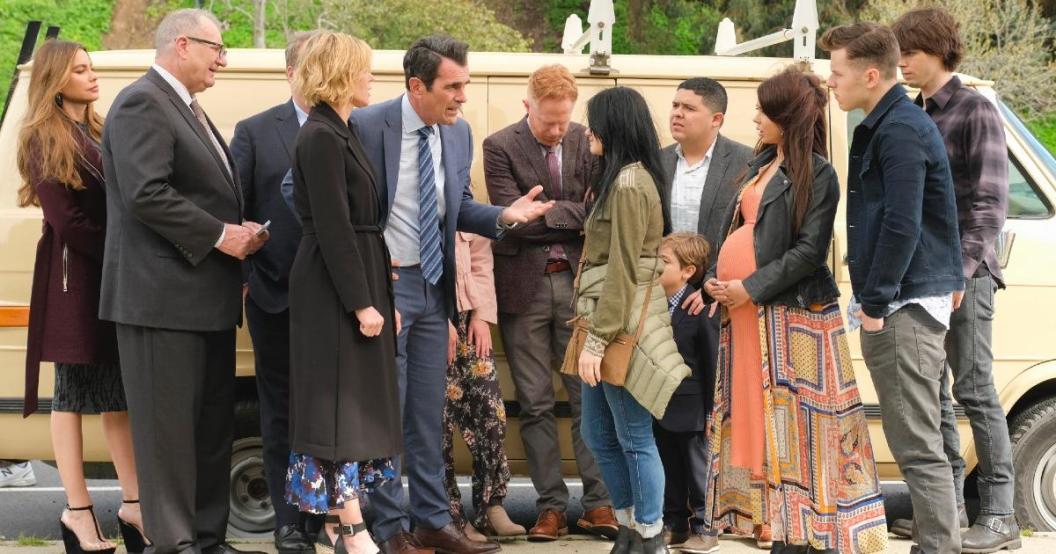 modern-family-cast-season-10-getty.jpg