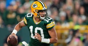 ‘Monday Night Football’ 2023: Time, Channel and How to Watch Packers vs. Raiders