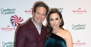 Lacey Chabert Talks Working With ‘Party of Five’ Co-Star Scott Wolf in New Hallmark Christmas Movie (Exclusive)