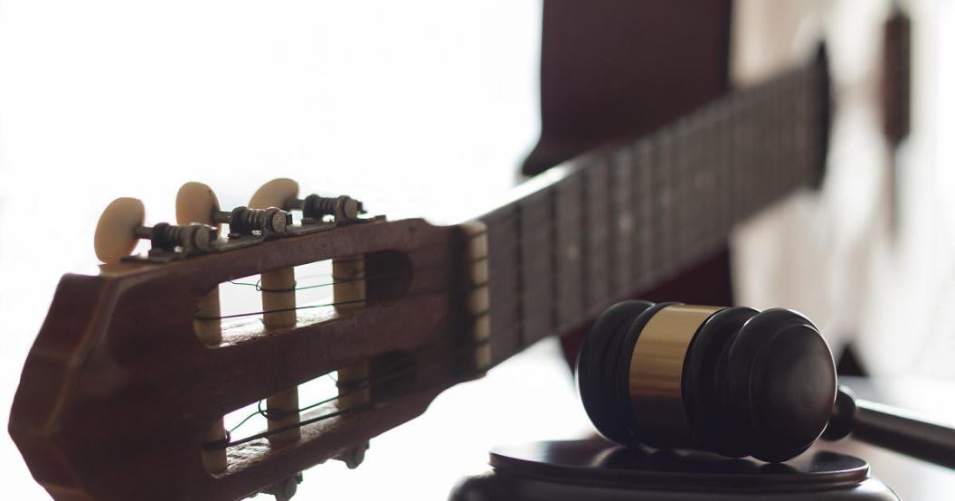judges-gavel-and-guitar.jpg