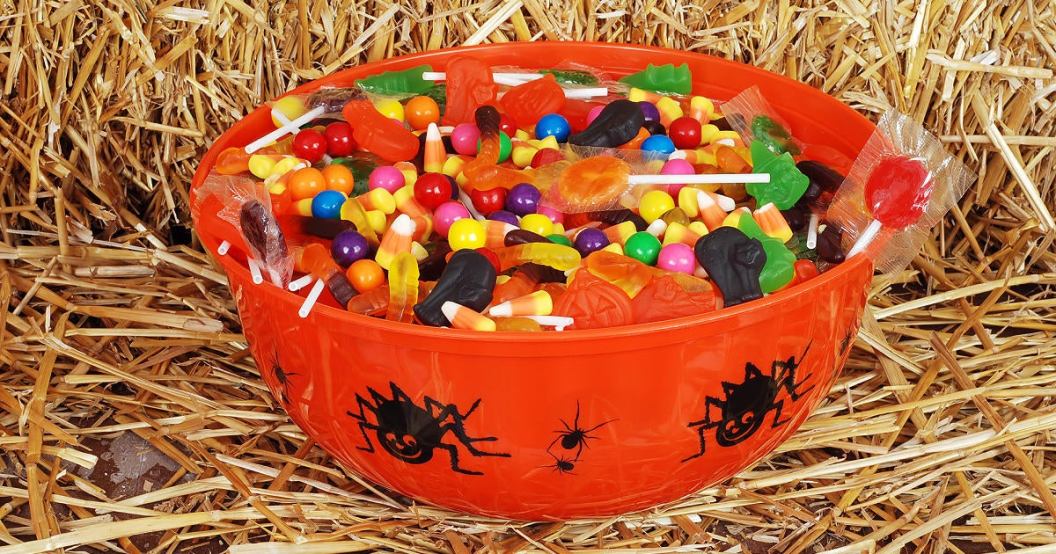 bowl-halloween-candy.jpg