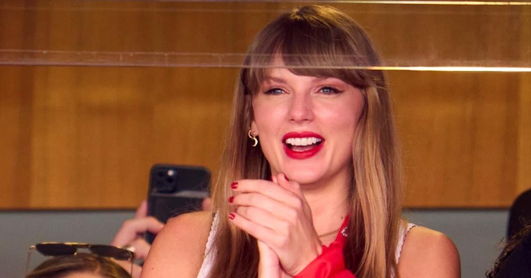 taylor-swift-birthday-gift-chiefs.jpg