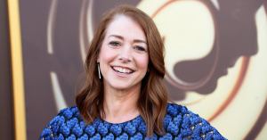 Alyson Hannigan Shares Before and After Photos of 20-Pound Weight Loss From ‘DWTS’