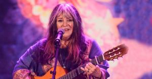 Woodstock Singer Dead Following an Illness: Melanie Was 76