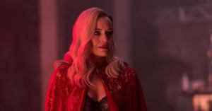 One Gruesome ‘Fall of the House of Usher’ Death Ranks as Carla Gugino’s Favorite