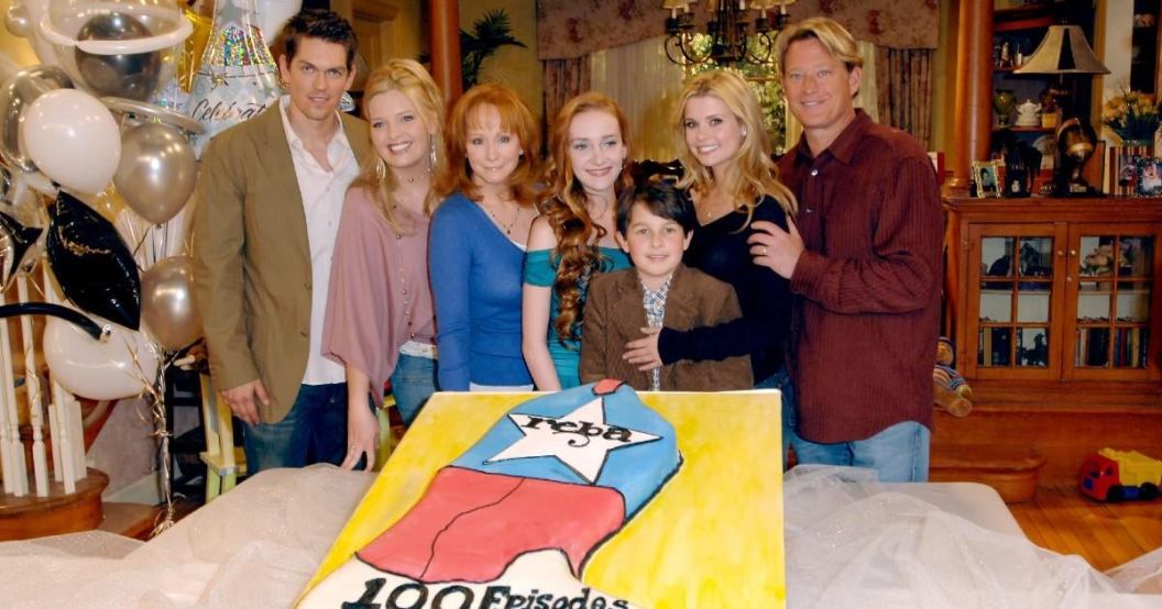 reba-cast-100-episodes-getty.jpg