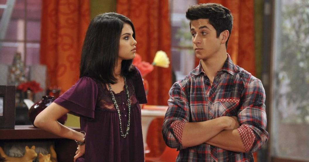 wizards-of-waverly-place-selena-gomez-david-henrie-getty.jpg