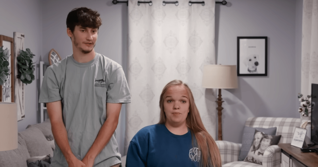 7-little-johnstons-liz-johnston-brice-bolden.png
