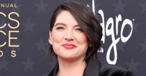 Taylor Jenkins Reid: Info to Know About the ‘Seven Husbands of Evelyn Hugo’ Author
