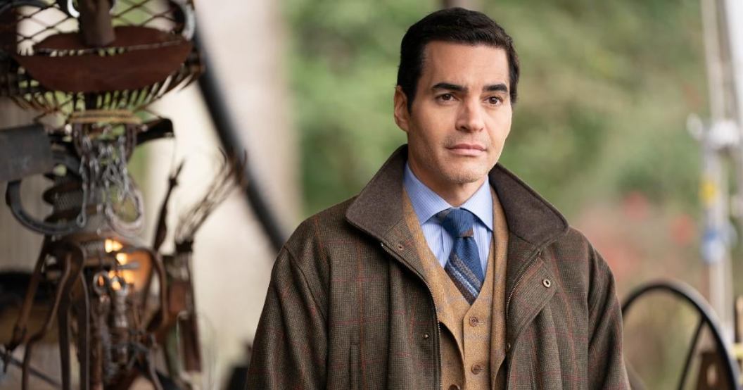 will-trent-its-easier-to-handcuff-a-human-being-ramon-rodriguez-abc.jpg
