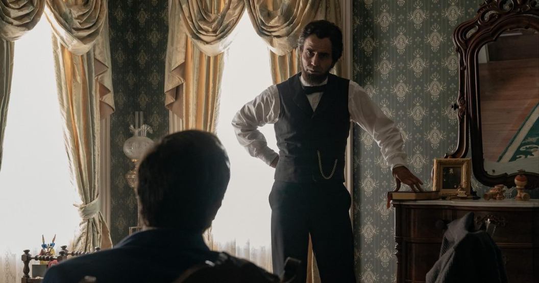 manhunt-apple-tv-plus-lincoln.jpg