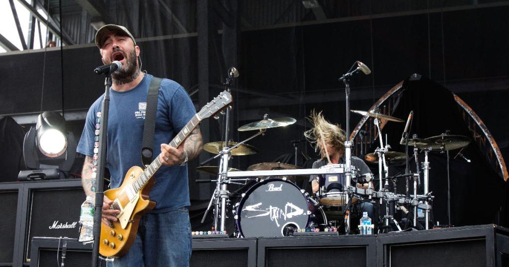 staind-band-aaron-lewis-jon-wysocki.jpg