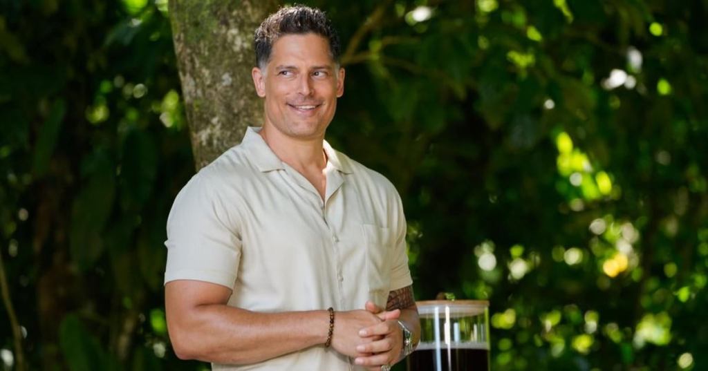 deal-or-no-deal-island-joe-manganiello-nbc.jpg