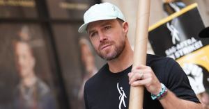 ‘Arrow’ Star Stephen Amell Joins SAG-AFTRA Picket Line After Initially Criticizing Strike