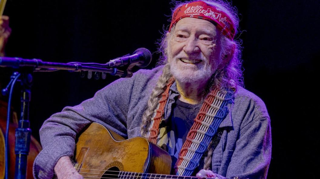 Willie Nelson In Concert - Lincoln, NE