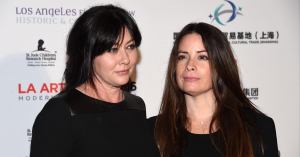 Holly Marie Combs Breaks Down Over Shannen Doherty’s Death: ‘Life Changes on a Dime’