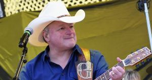 Mark Chesnutt Announces Return to Stage, Following Cardiac Surgery