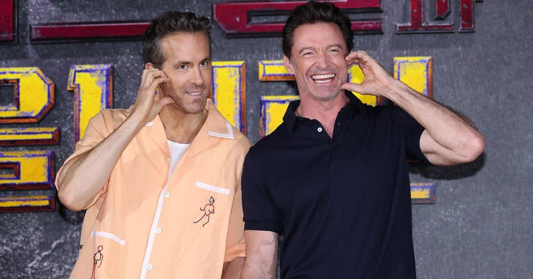 ryan-reynolds-hugh-jackman.jpg