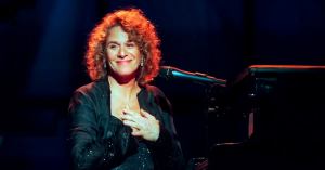 Carole King Movie Hit With Huge Setback
