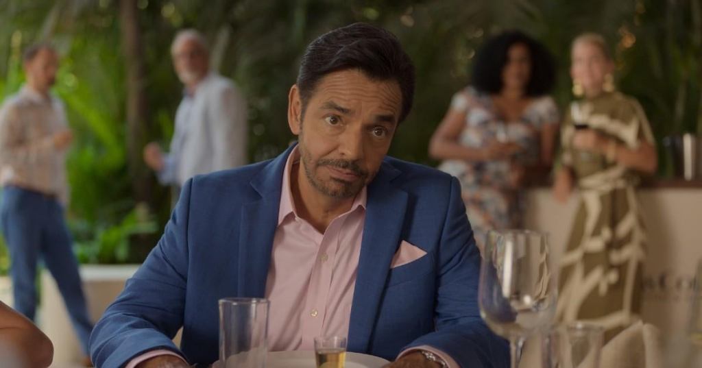 acapulco-eugenio-derbez-apple-tv.jpg