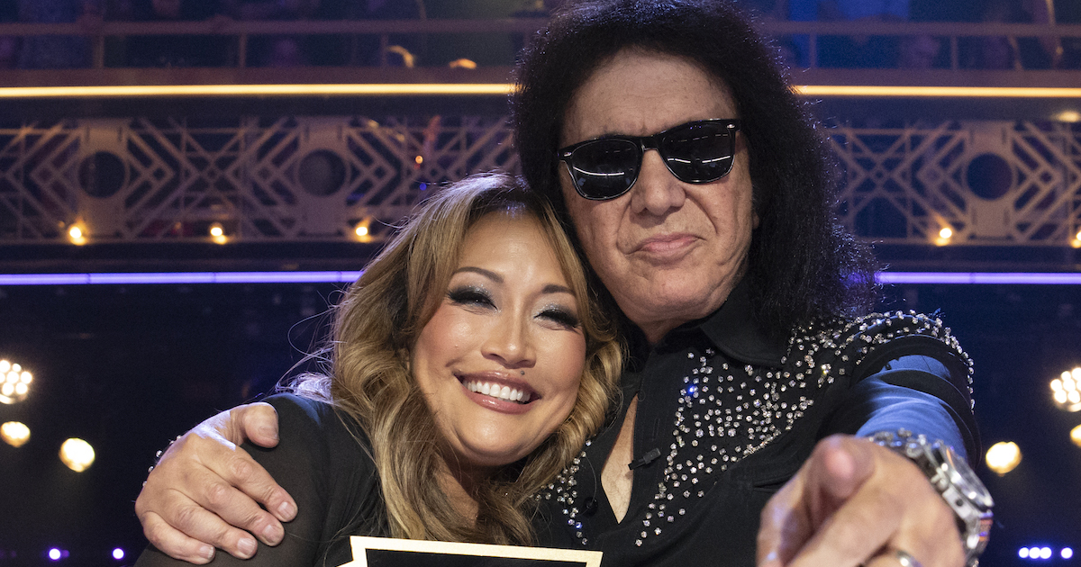 'Dancing With the Stars' Audience Boos Gene Simmons - PopCulture.com