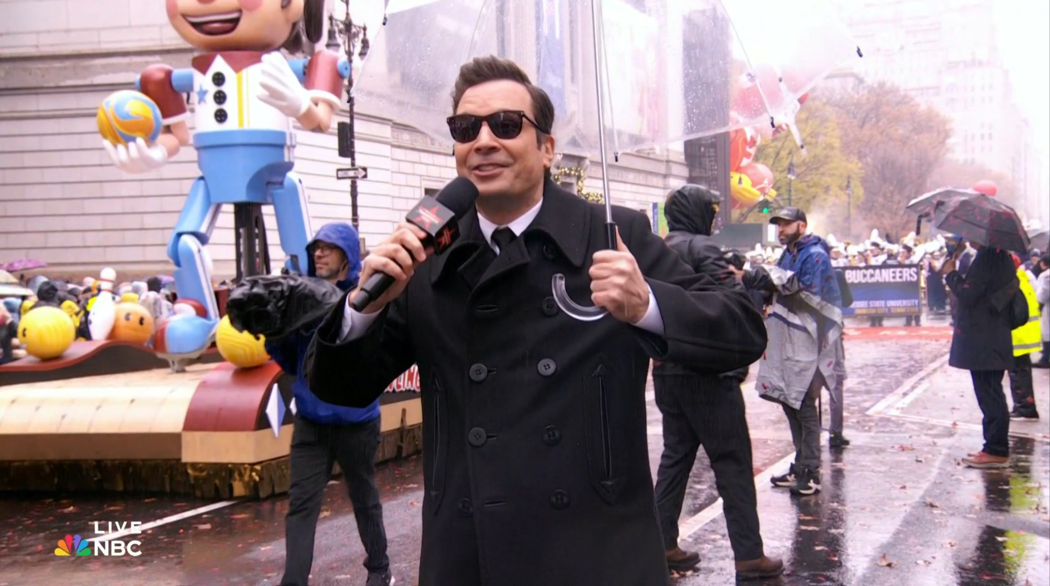 Disatrous Jimmy Fallon Macy's Thanksgiving Day Parade Segment Has Fans