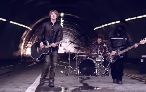 Major ’90s Rock Singer Hospitalized: Goo Goo Dolls Vocalist John Rzeznik Shares Video