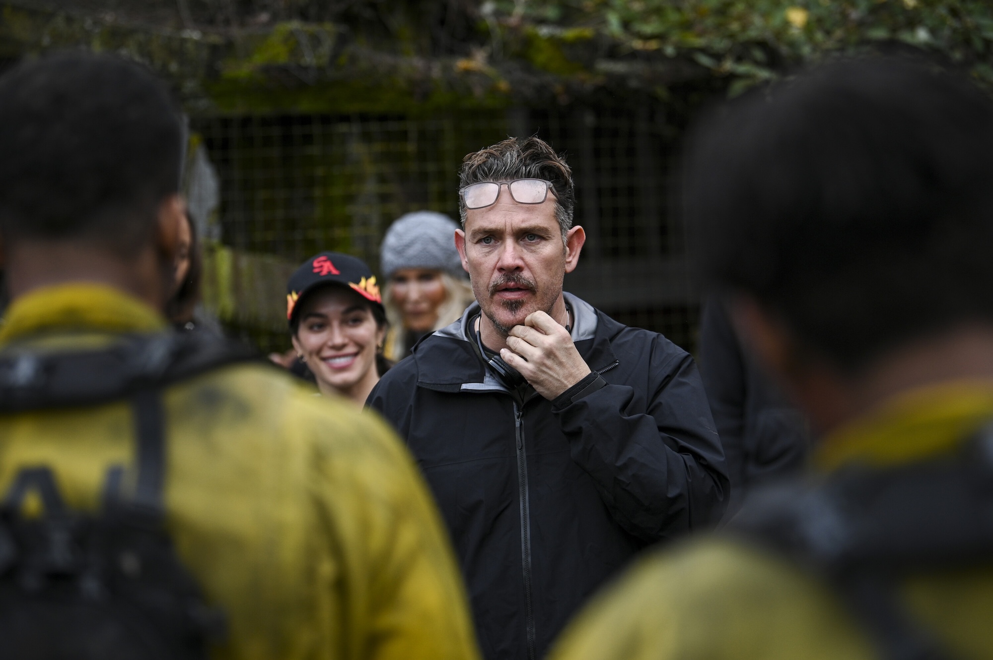 ‘Fire Country’: Kevin Alejandro on Directing ‘Several Big Incidents’ for Winter Premiere and Manny and Gabriela’s Emotional ‘Therapy’ (Exclusive)