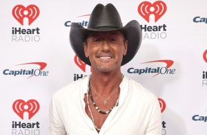 Tim McGraw Books Major Concert Despite Health Woes