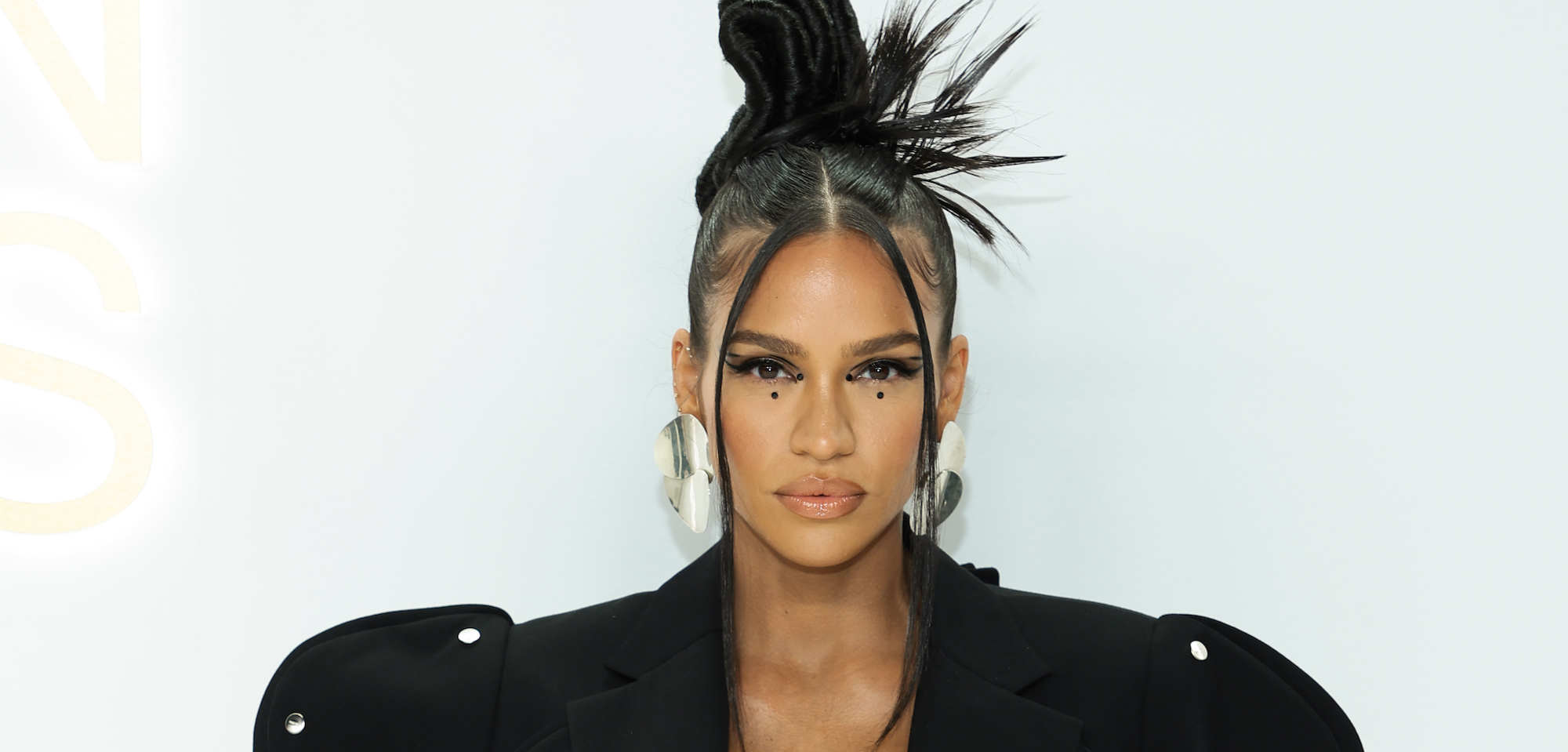 Cassie Ventura Is Pregnant With Baby No. 3 - PopCulture.com - Is Cassie Ventura Pregnant? Latest Updates On The Singer's Family Life