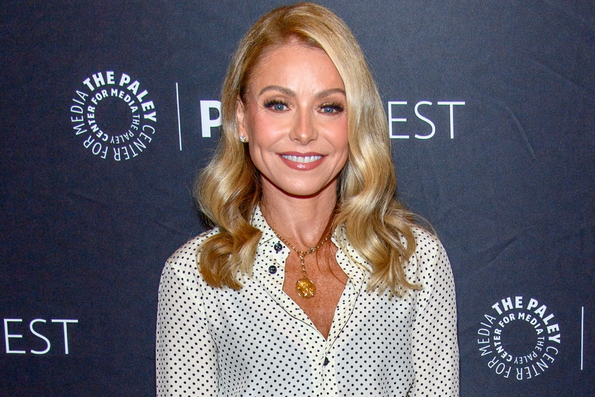 Kelly Ripa Calls Out ‘Live’ Audience Member Who Interrupted Christopher Meloni Interview