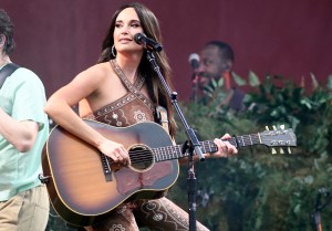 Kacey Musgraves Suffers Very Painful Injury, Reschedules Event