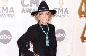 Country Music Legend Dies of Intestinal Infection: Jeannie Seely Was 85