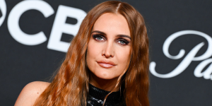 Ashlee Simpson Steps Out at VMAs With Husband Amid Career Resurgence