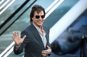 Tom Cruise Makes Surprise Appearance on CBS Show Set