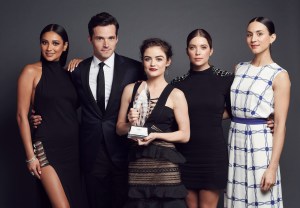 ‘Pretty Little Liars’ Stars Reunite for New Project