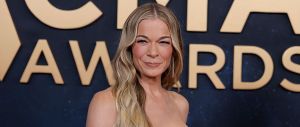 Country Singer LeAnn Rimes Undergoes Blood Plasma Replacement