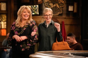 ‘Happy’s Place’ Guest Star Jane Lynch Talks Val’s Deception and What Her Relationship With Gabby Will Look Like Moving Forward (Exclusive)