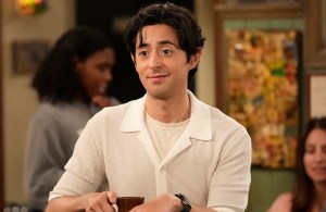 ‘Happy’s Place’ Star Pablo Castelblanco Previews the ‘Isabella Side’ of Emmett’s Secret and Steve Finding Confidence ‘In the Weirdest Way’ (Exclusive)