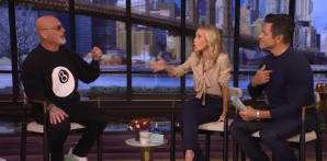 Howie Mandel Apologizes to Kelly Ripa After Viral On-Air Moment