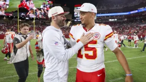 Major NFL QB Signs 3-Year Contract Extension After Dispute
