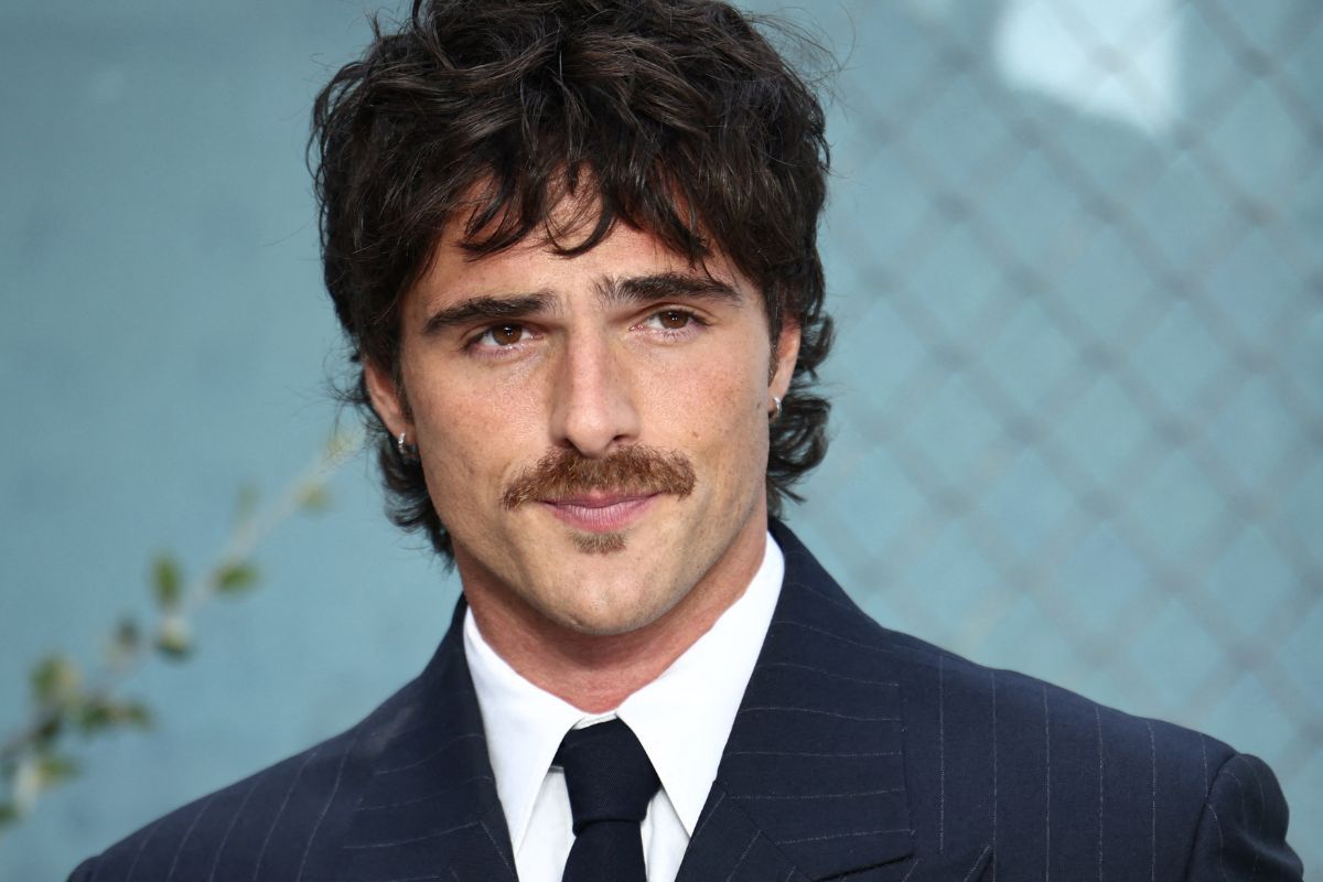 Jacob Elordi Involved in Confrontation With Photographers During Paris Date Night
